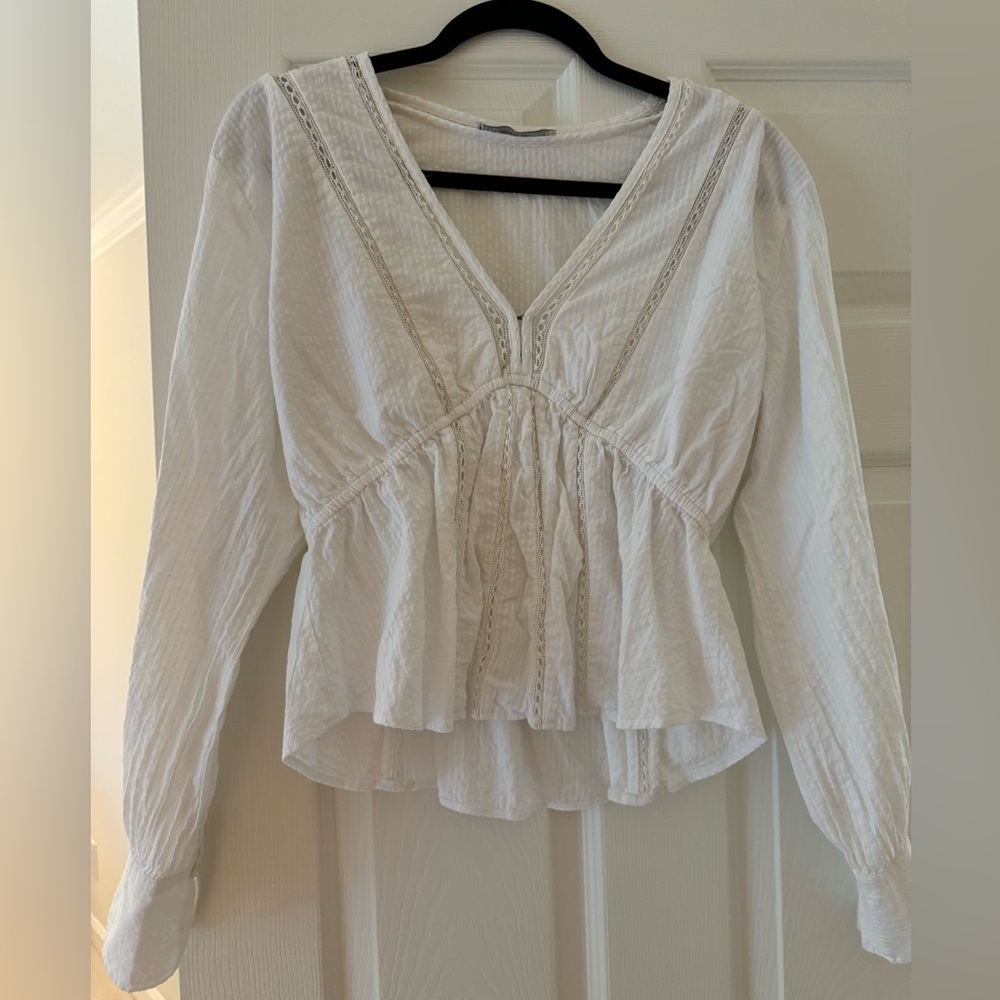Abercrombie women’s top. Size M